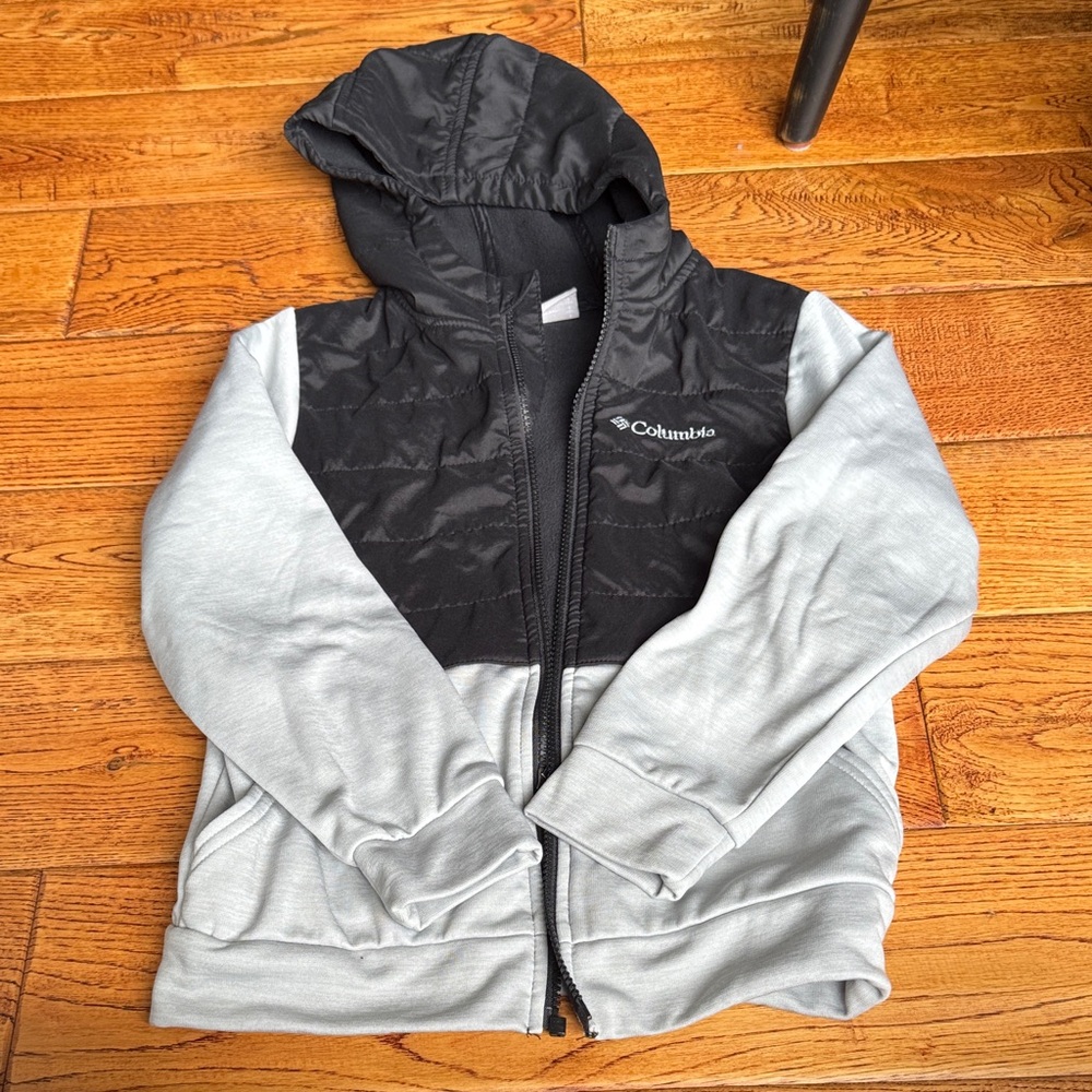 Columbia Black & Light Gray Hooded Hybrid Jacket boys size small